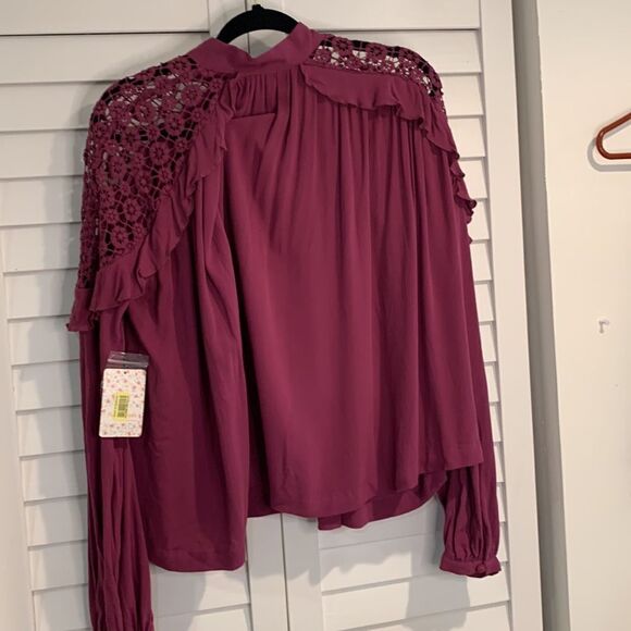 Free people Raspberry Pink Little Bit Of Love Lace Shoulder Ruffle Blouse - Picture 7 of 13